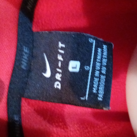 Nike Activewear Sweatshirt, NWOT - Picture 2 of 3